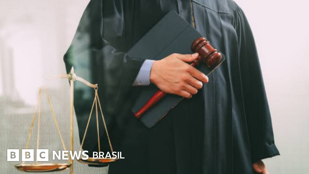 5 dos 'penduricalhos' mais inacreditáveis do funcionalismo brasileiro