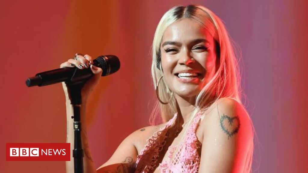 Como Karol G se tornou a 'Taylor Swift colombiana'