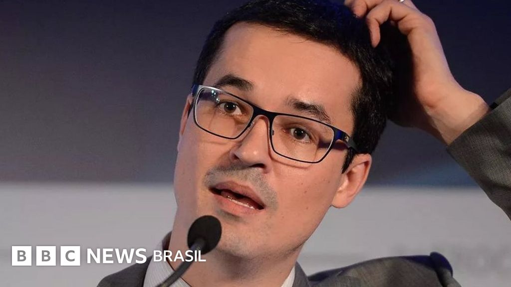 Em 'conversas íntimas' você é 'um pouco irresponsável', diz Deltan sobre ironias a mortes de parentes de Lula