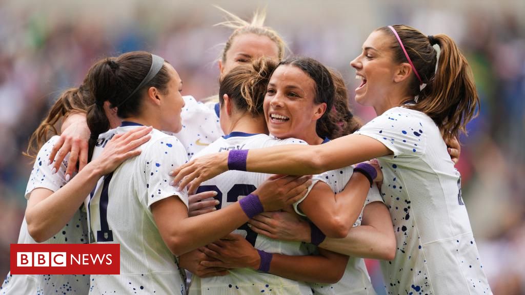 Como o futebol está mudando a vida de mulheres no Irã - BBC News Brasil