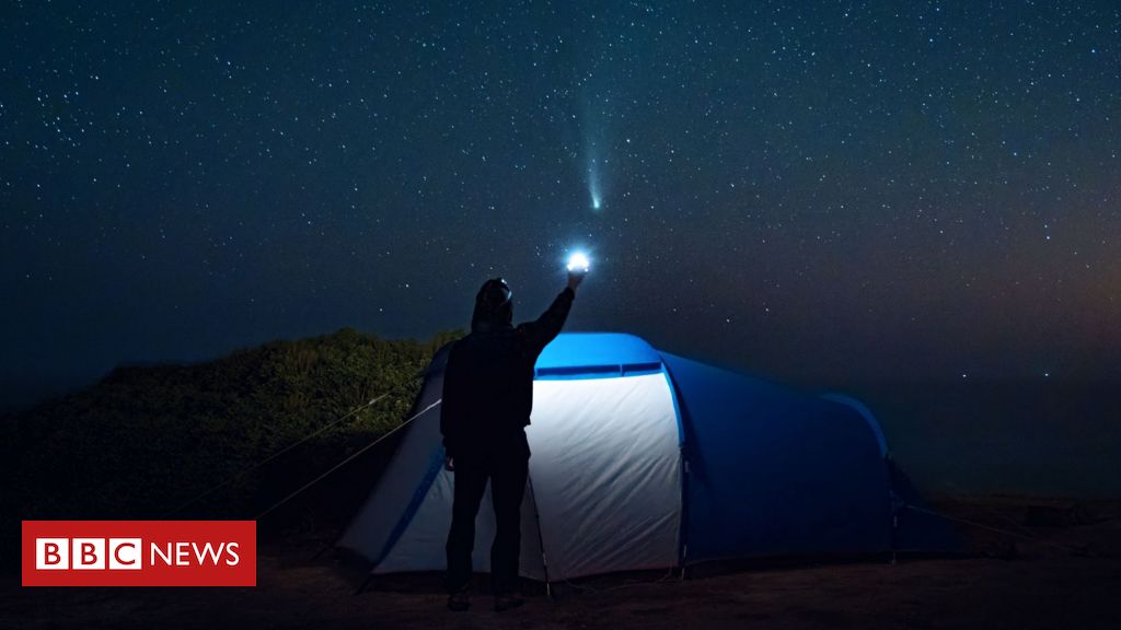 Como observar passagem do 'cometa do século'