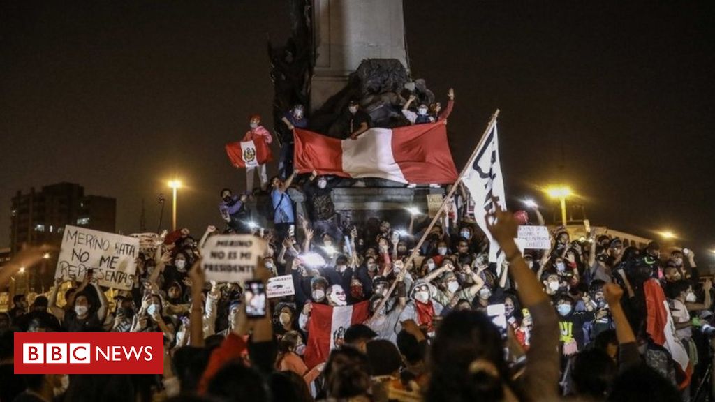 Alvo de protestos, presidente peruano renuncia em menos de uma semana no cargo