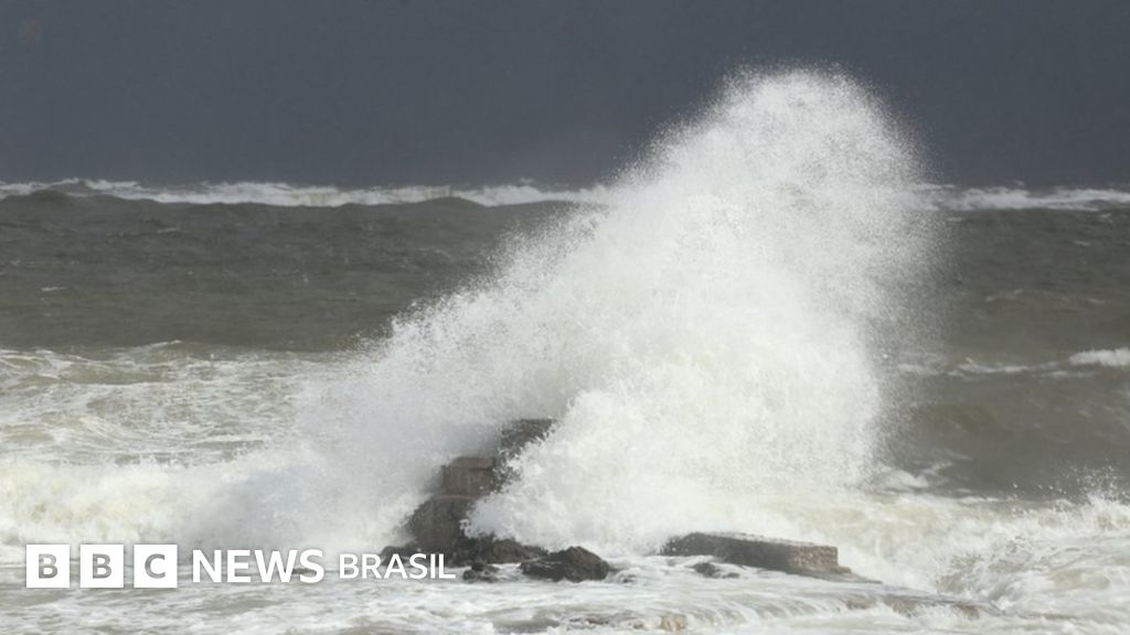 Tempestade Yakecan chega ao Brasil com ventos de até 100 km/h, queda de energia e suspensão de aulas