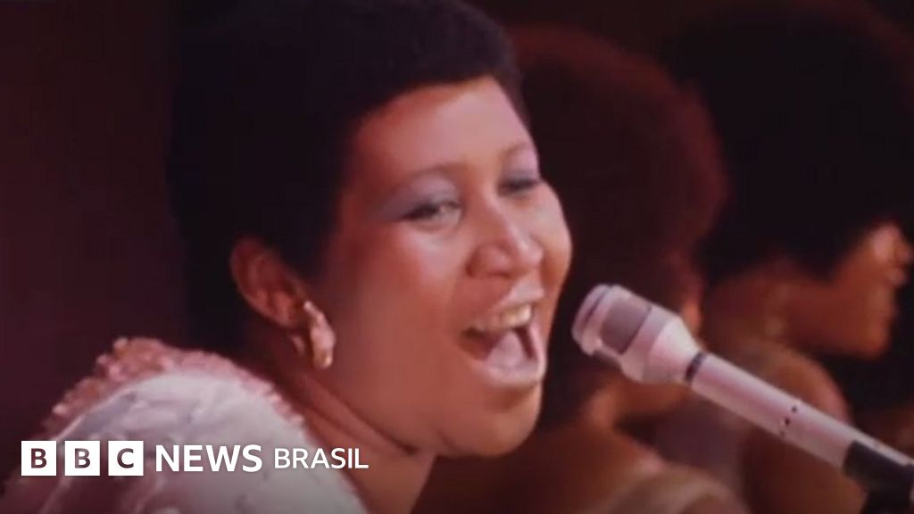 Da gravidez aos 12 anos a 18 Grammys a trajetória de Aretha Franklin