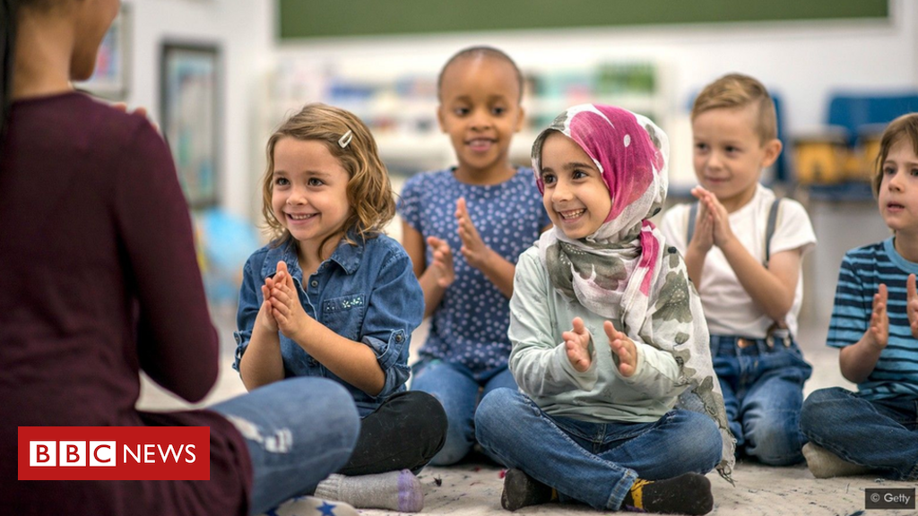 IDADE NÃO É UM IMPEDIMENTO PARA APRENDER INGLÊS