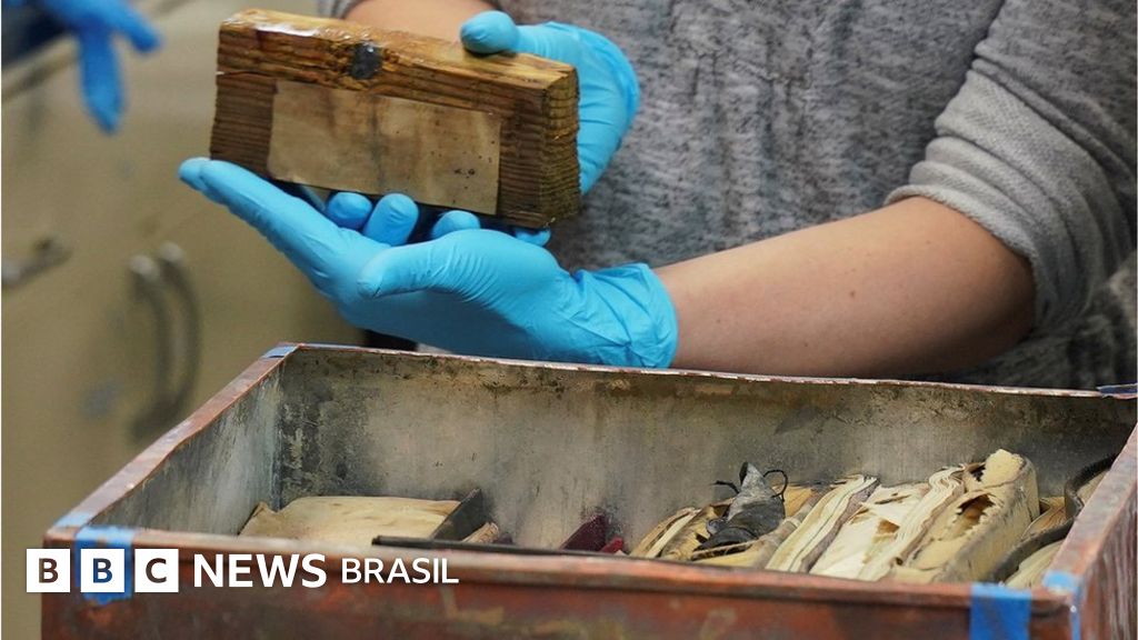 A ‘cápsula do tempo’ de 130 anos encontrada embaixo de monumento a general da Guerra Civil americana retirado após protestos