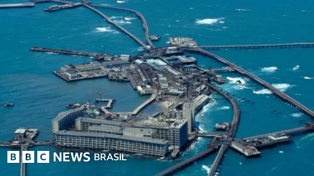 A misteriosa cidade flutuante da era soviética construída sobre barcos afundados