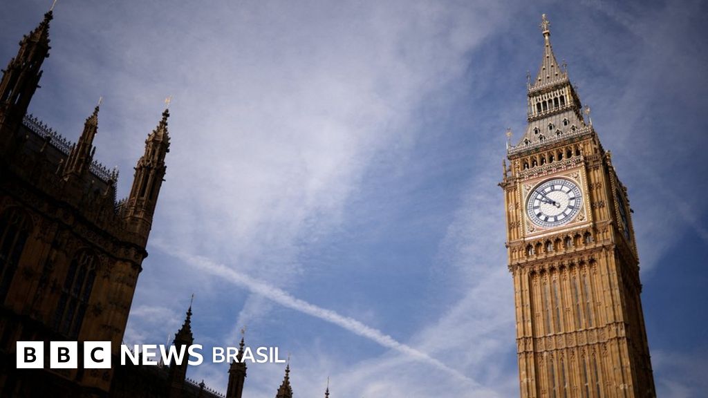 Prisão de deputado suspeito de estupro abala partido de Boris Johnson