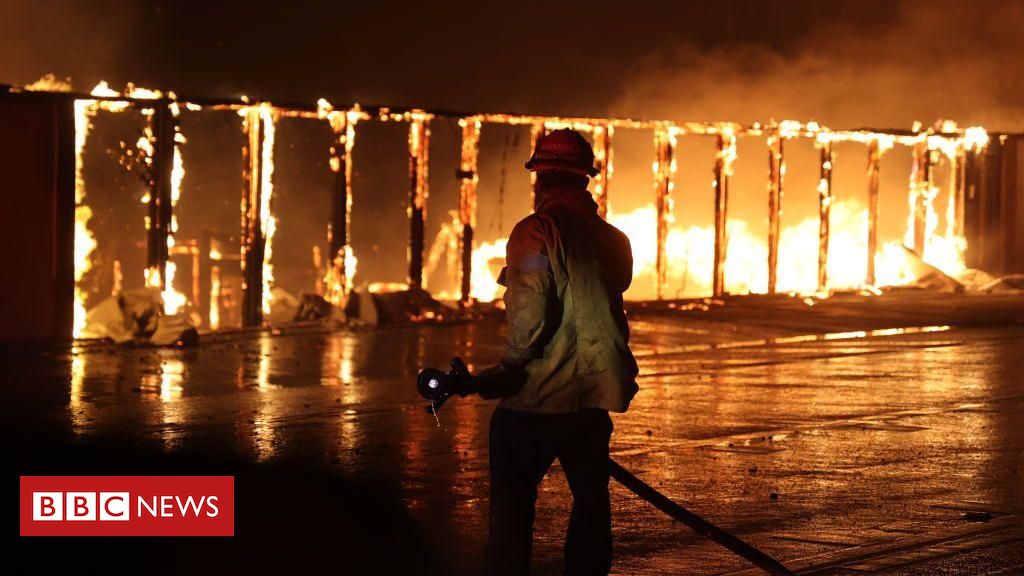 'Não temos mais nada': brasileiras relatam drama com maiores incêndios da história em Los Angeles