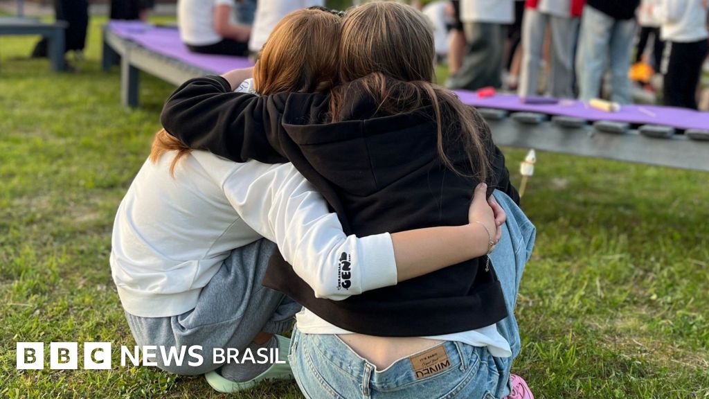 O encontro entre crianças ucranianas com familiares desaparecidos na guerra