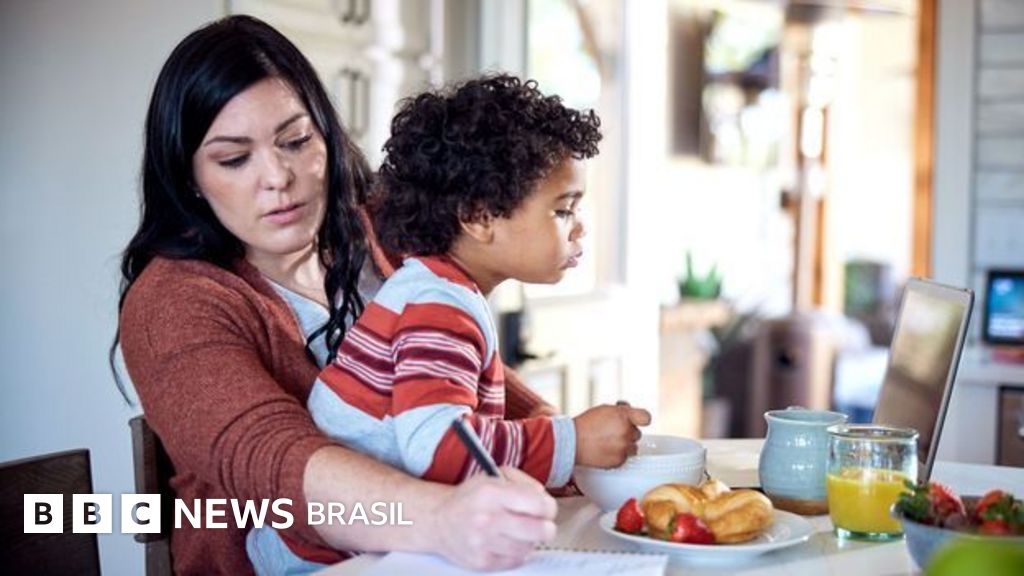Os trabalhos imperceptíveis que deixam as mulheres cansadas o tempo todo