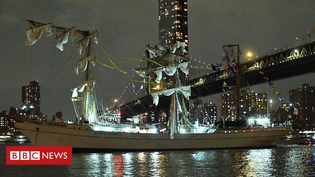 Navio do México bate na ponte do Brooklin em Nova York e deixa mortos; o que se sabe