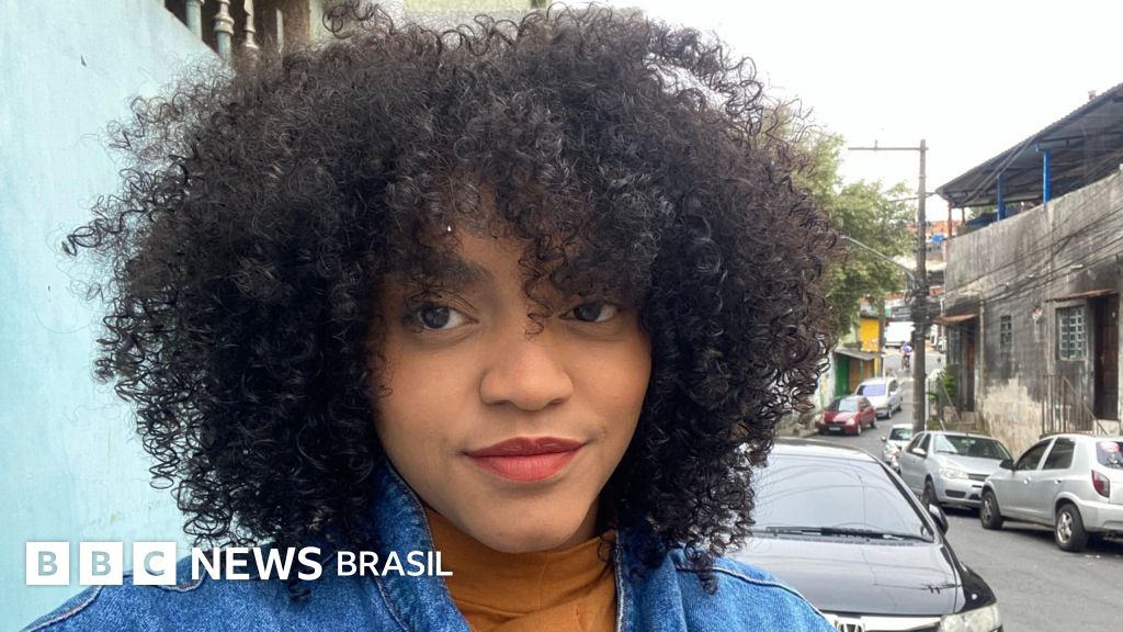 Como assumi meu cabelo crespo e vejo caminho 'com menos dor' para minha filha