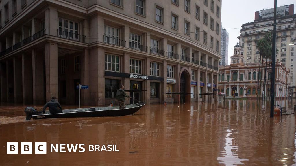 Porto Alegre enfrenta cheia inédita e teme próximos dias: 'Estamos agradecidos por estarmos vivos'