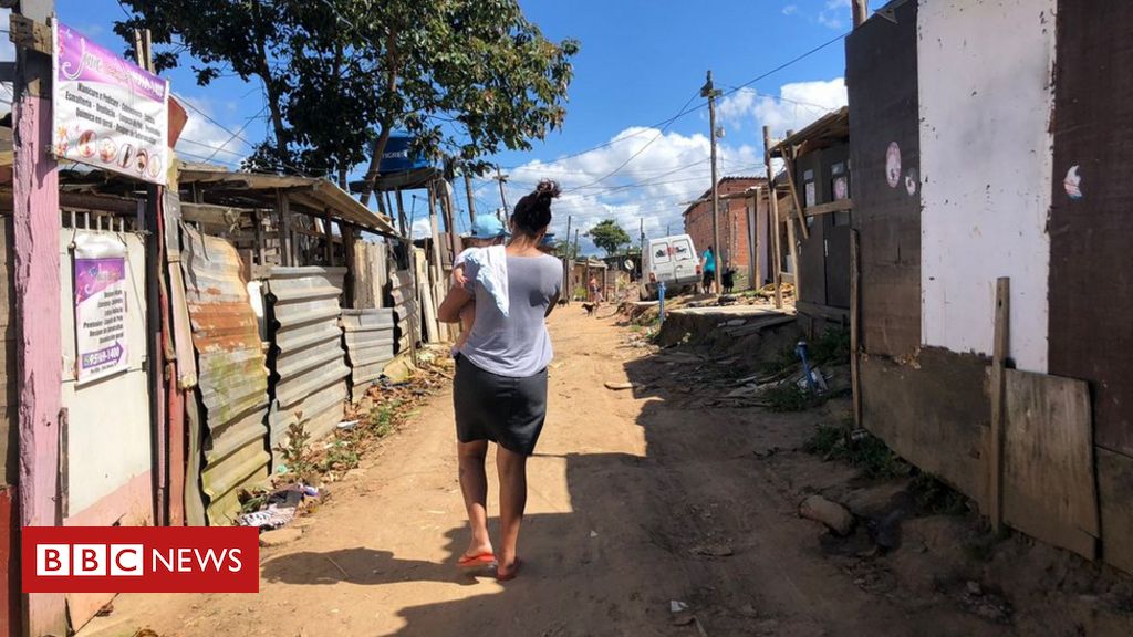 e 6-Escola Profissional Masculina, no bairro do Brás, em São Paulo