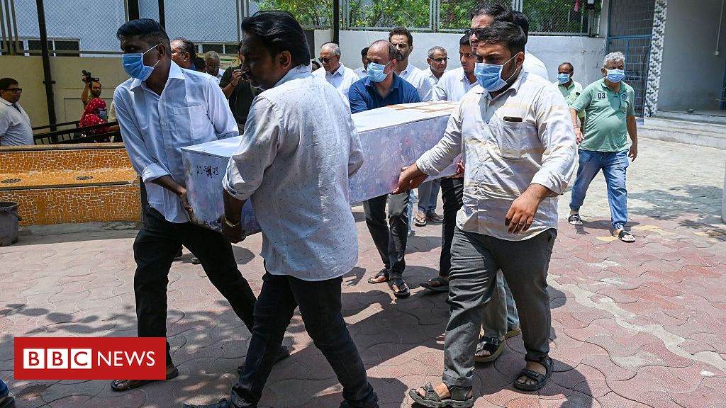 Mortes sobem a 270 e acidente aéreo na Índia já é o mais letal da década: veja lista dos maiores desastres