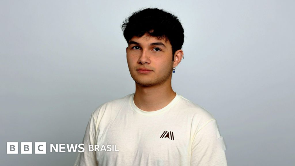 'Ouço vozes falando em língua que não entendo': o jovem colombiano premiado por relato sobre transtorno esquizoafetivo