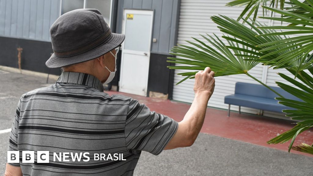 O 'Bolsa Família' do Japão que ampara idosos brasileiros e é criticado por opositores