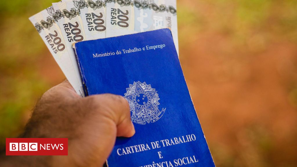 'Bolsa Família deveria premiar quem consegue trabalho. Hoje, penaliza'