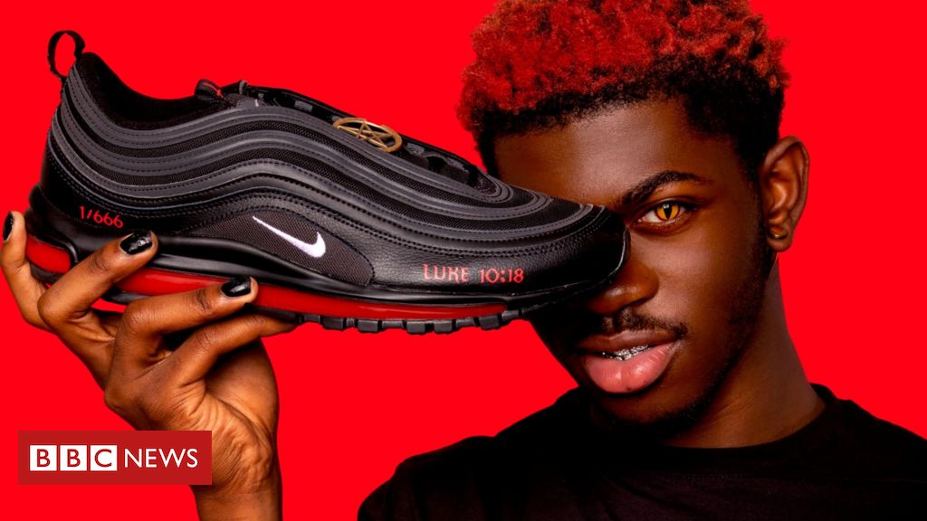 reducir Merecer techo Lil Nas X: Nike processa artistas por 'tênis de satanás' com sangue humano  - BBC News Brasil