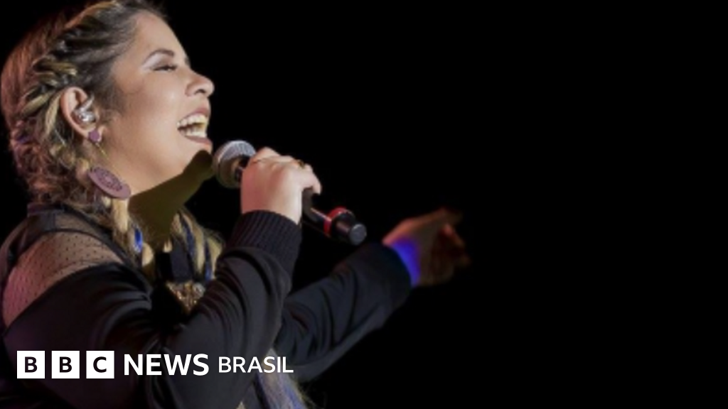 Cantora Marilia Mendonça morre em acidente aéreo; o que se sabe até agora
