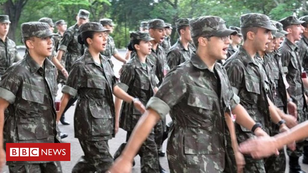 A Força delas: a crescente participação feminina no Exército Brasileiro -  DefesaNet