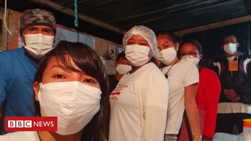 A técnica de enfermagem indígena que montou hospital de campanha com doações em Manaus