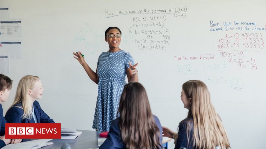 Salários altos, prestígio, apoio ao estudo as lições dos países que