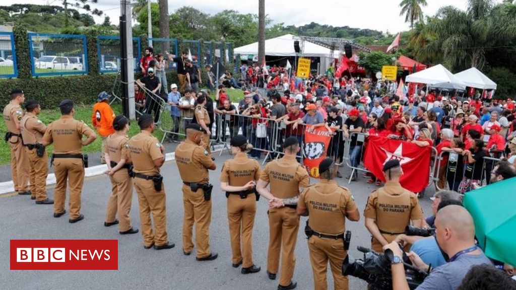 Justiça mandar soltar Lula após 19 meses de prisão; acompanhe