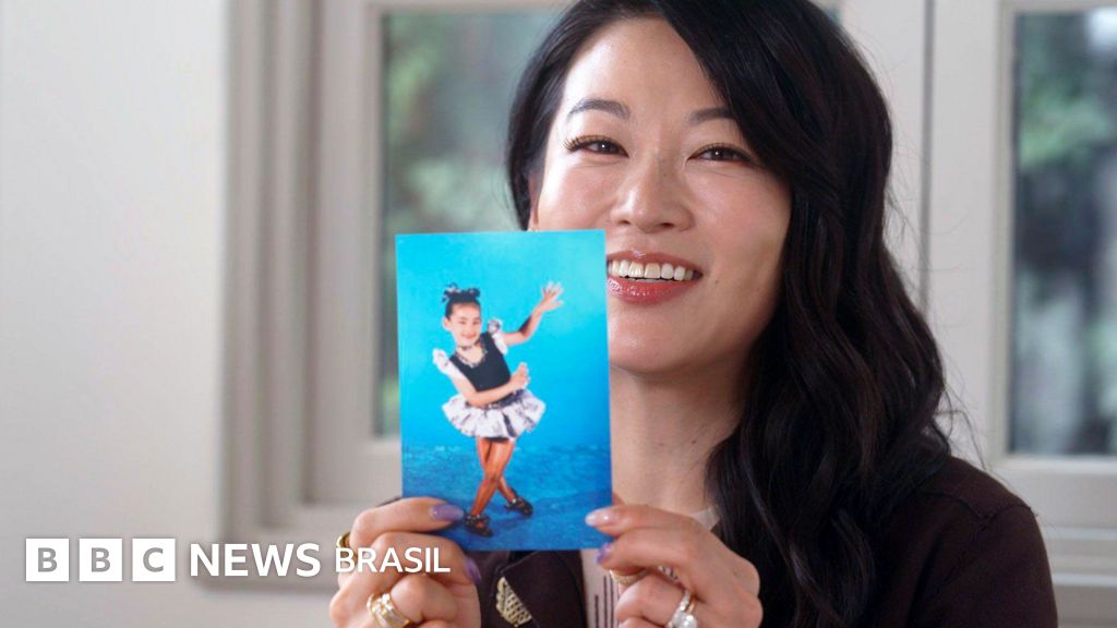 'Odiava ter traços asiáticos, não ter olhos azuis ou cabelo loiro': estrela de 'Guerreiras do K-Pop' fala sobre sua infância difícil nos EUA