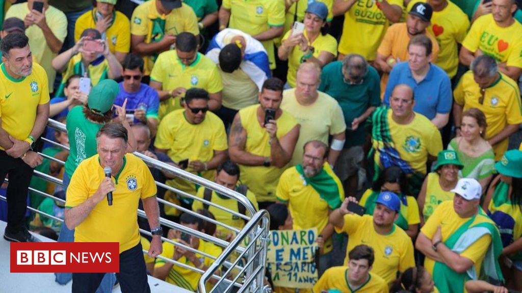 'Busco passar borracha no passado': o ato de Bolsonaro na Paulista, teste de força política em meio a investigações 
