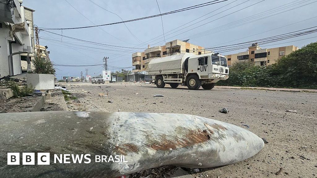 Israel está demolindo cidades no sul do Líbano, mostram imagens de satélite