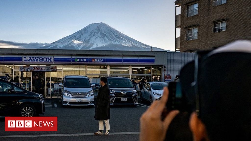 Mount Fuji: A distinctive view of the mountain will be obscured to keep tourists away