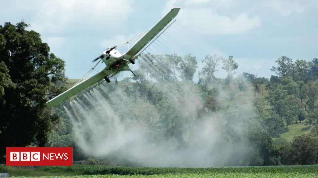 Como lobby do agro emplacou redução de impostos para uso de agrotóxico na reforma tributária