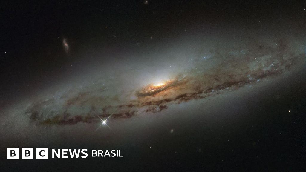 Os buracos negros monstruosos que cientistas estão descobrindo no universo