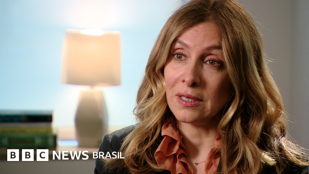 Mulher de Carlos Ghosn diz não ver marido há meses e que vai pedir ajuda de Bolsonaro: ‘Sou uma dona de casa, não uma cúmplice’