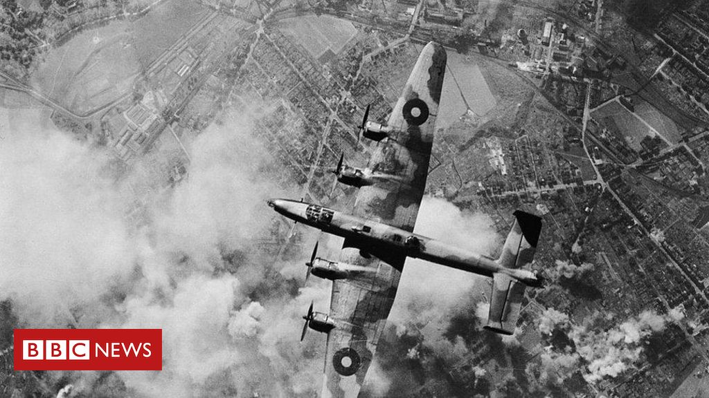 Os militares voluntários que sobreviveram a queda de avião e 2 anos em prisão nazista