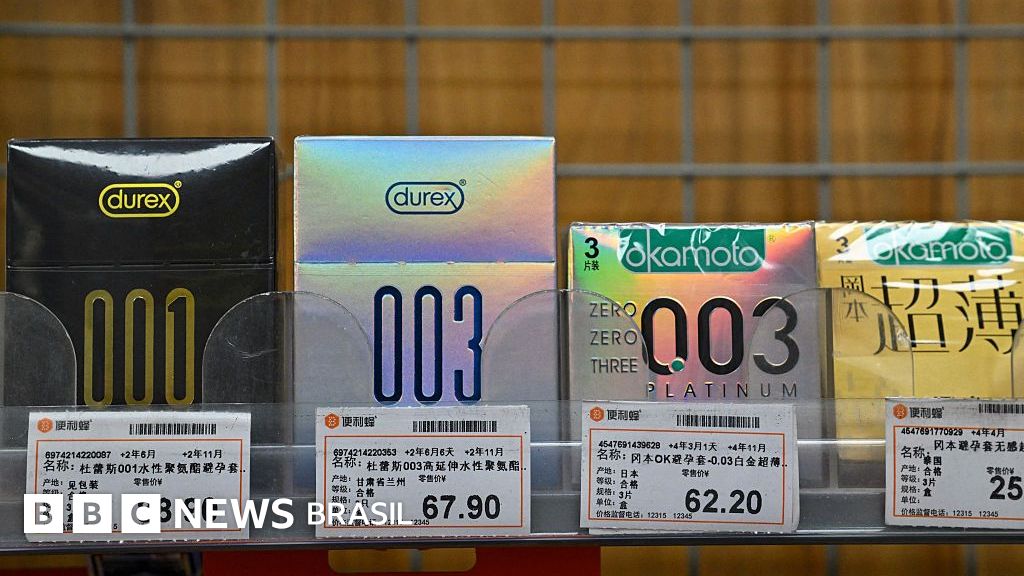 Em áudio | Por que os chineses estão pagando mais para usar camisinha a partir deste ano