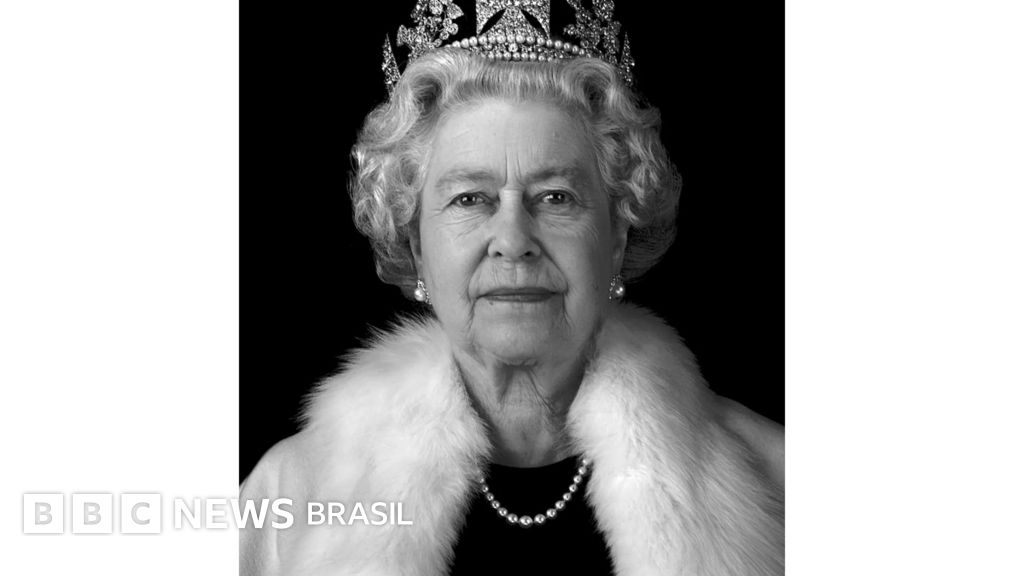 Os interessantes detalhes revelados por fotos e pinturas da rainha Elizabeth 2ª