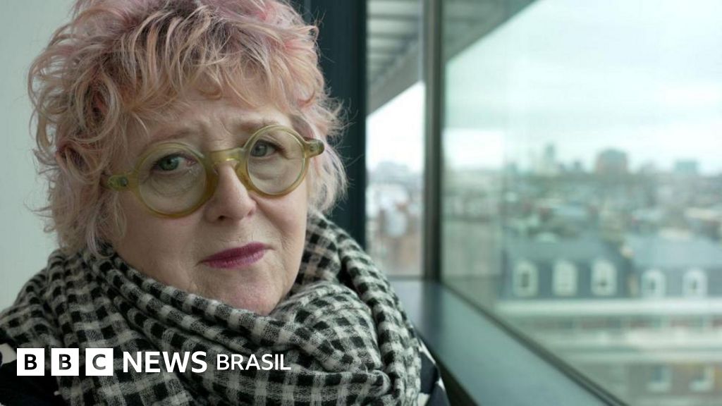 'Meu vício em compras tomou conta da minha vida, e agora sei o que causou isso'