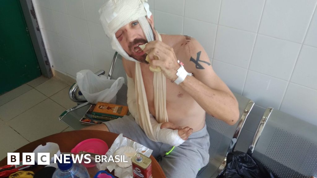 'Cabras salvaram minha vida após 3 dias ferido na selva': a história de aventura e medo do francês que interpretou mascote na Copa de 1998