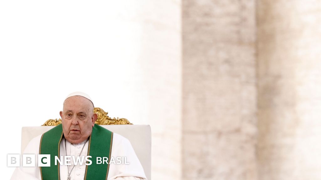 Papa dormiu bem a noite toda, após leve melhora, diz Vaticano