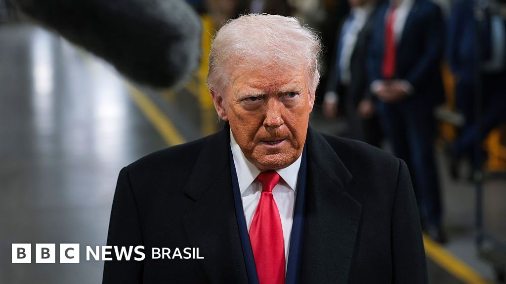 EUA suspendem processamento de vistos para 75 países