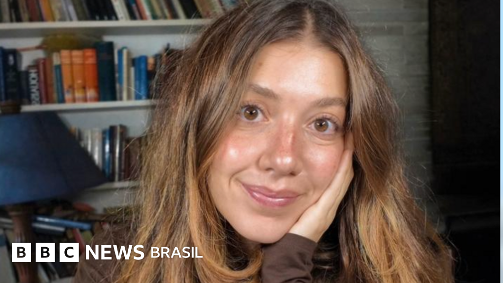 A brasileira que viraliza traduzindo o caos da IA: 'As pessoas estão perdidas'