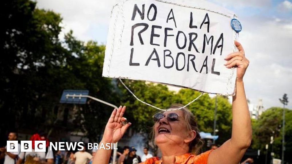 Enquanto Brasil discute fim da escala 6x1, Argentina vai na contramão do mundo com reforma que retira direitos e permite jornada de até 12 horas por dia