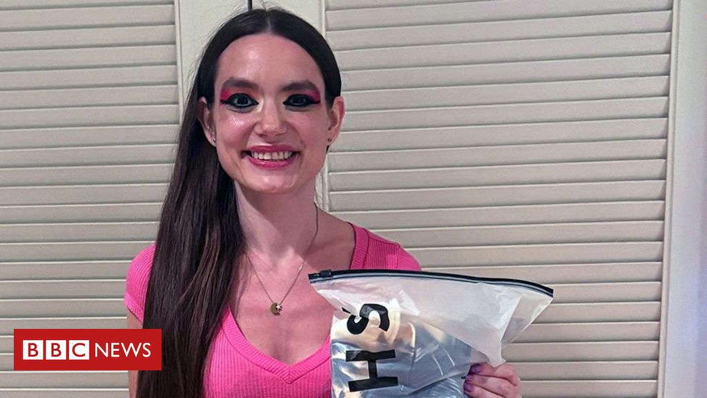 'Entrei em pânico e gastei 400 dólares online': a reação de americanos às mudanças no frete de compras internacionais
