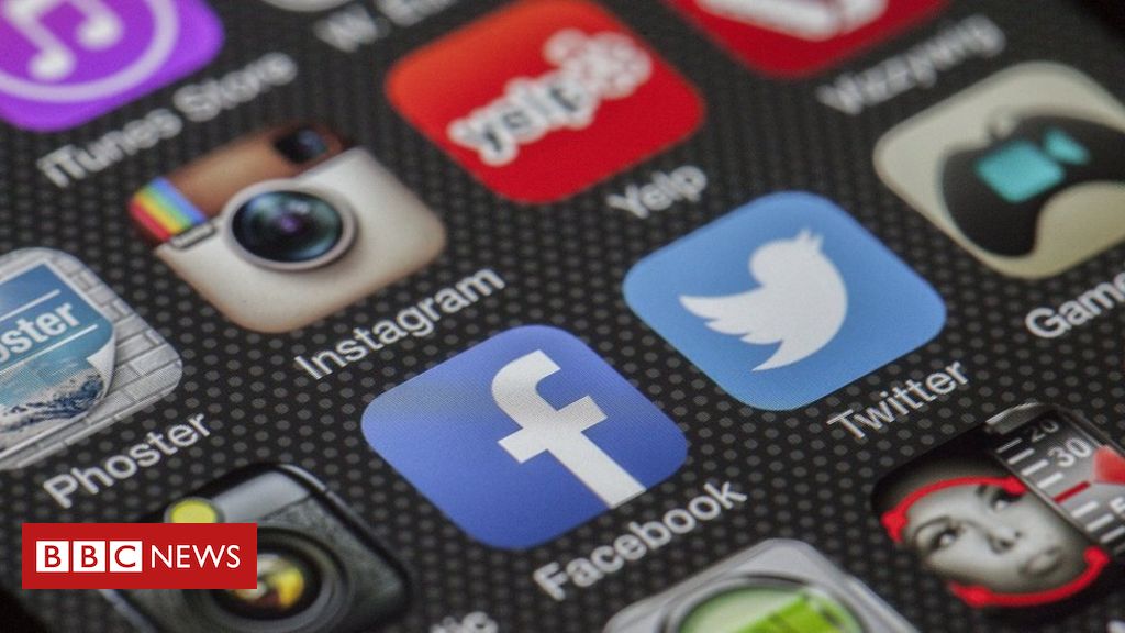 Spree: a desumanidade veloz das redes sociais 