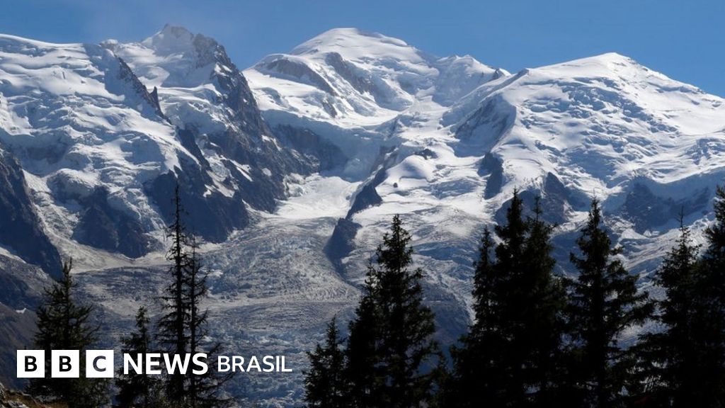 Alpinista recebe metade de tesouro que encontrou por acaso em escalada em 2013