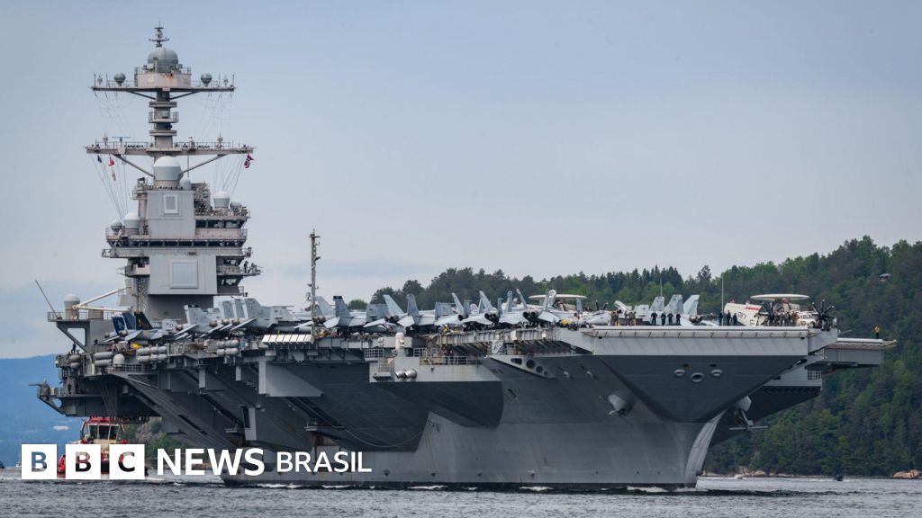 Maior navio de guerra do mundo chega à América Latina e Maduro eleva alerta militar na Venezuela