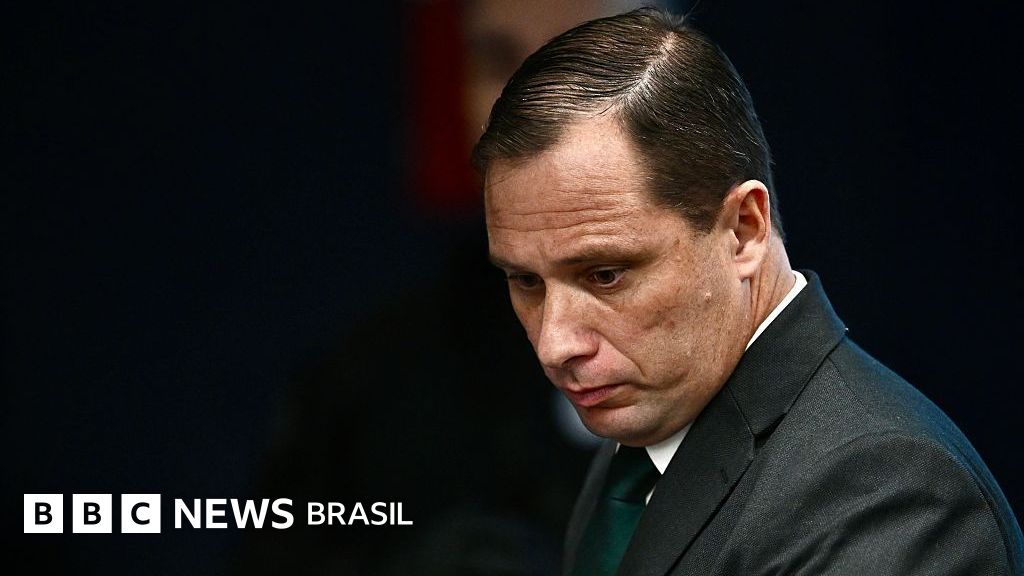STF tem maioria para condenar Mauro Cid por tentativa de abolição do Estado democrático de direito